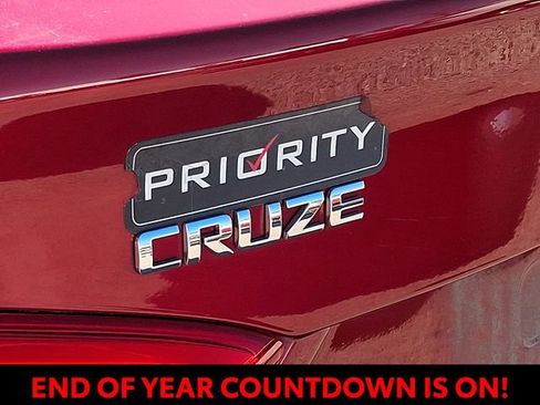 Used 2017 Chevrolet Cruze LT w/ Sun And Sound Package image 24