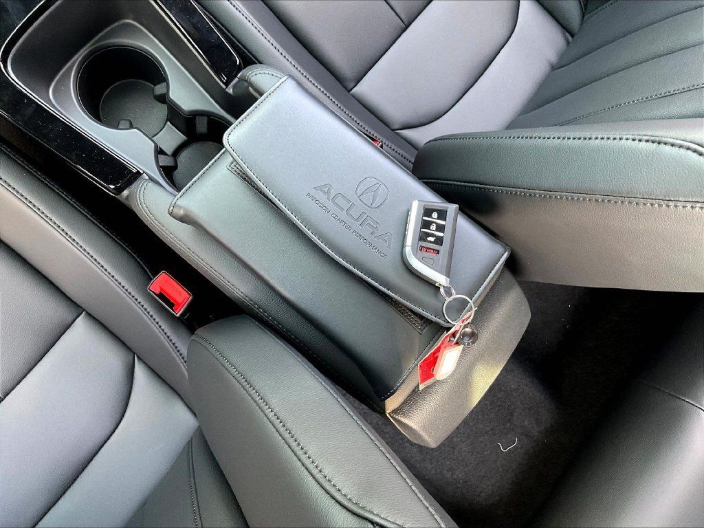Used 2025 Acura Integra FWD image 34