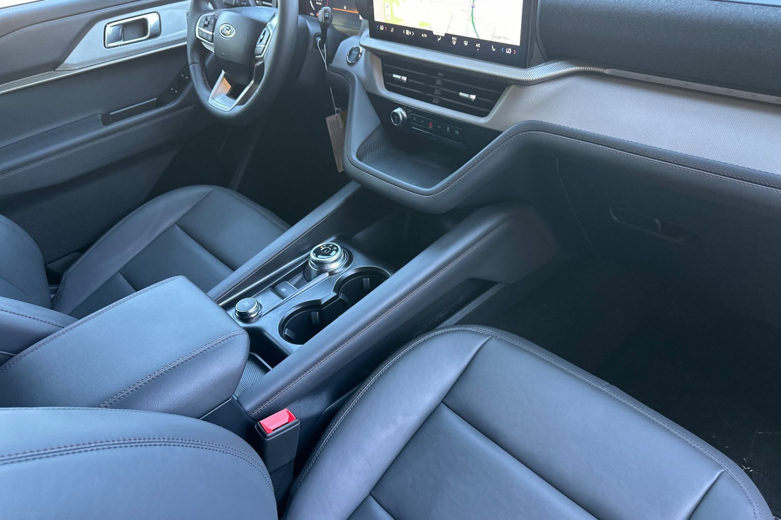 New 2027 Ford Explorer Active w/ Active Comfort Package RWD image 16