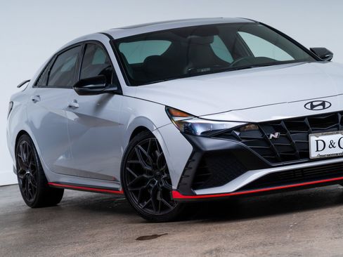 Used 2023 Hyundai Elantra N FWD image 2