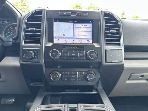 Used 2019 Ford F150 XLT w/ Equipment Group 302A Luxury AWD/4WD image 14