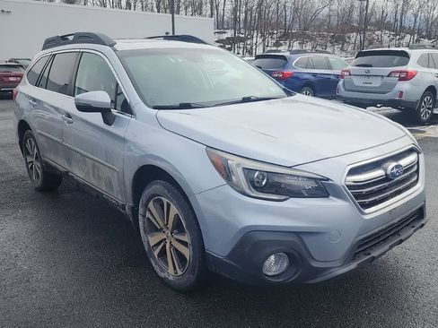 Used 2018 Subaru Outback 2.5i Limited image 4