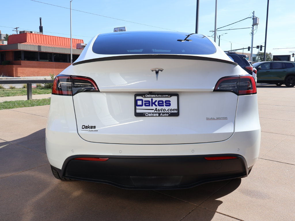 Used 2022 Tesla Model Y Performance AWD/4WD image 6