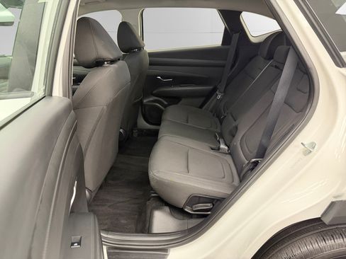Certified 2025 Hyundai Tucson SE AWD/4WD image 13