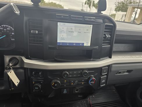 Used 2023 Ford F250 XL w/ FX4 Off-Road Package image 14