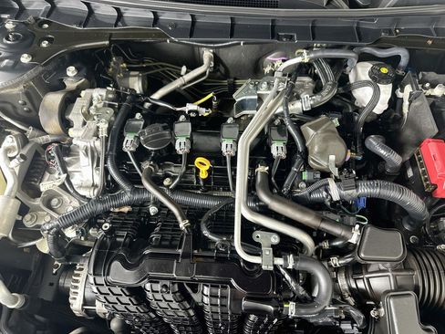 Used 2025 Nissan Altima 2.5 SV FWD image 30