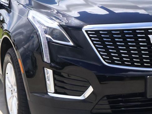 Used 2025 Cadillac XT5 Luxury w/ LPO, Floor Liner Package FWD image 9