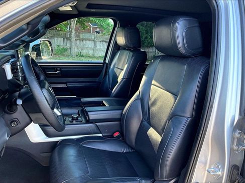 Used 2025 Toyota Tundra Platinum AWD/4WD image 24