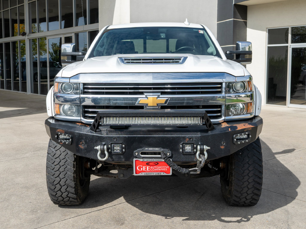 Used 2017 Chevrolet Silverado 3500 High Country AWD/4WD image 2