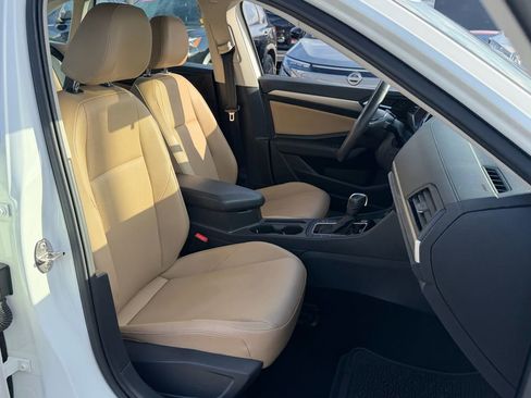 Used 2020 Volkswagen Jetta SE FWD image 18