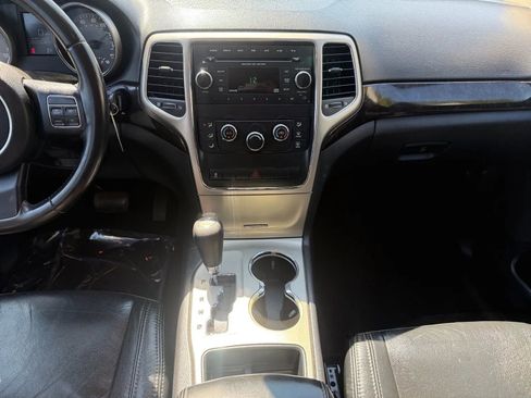 Used 2013 Jeep Grand Cherokee Laredo image 15