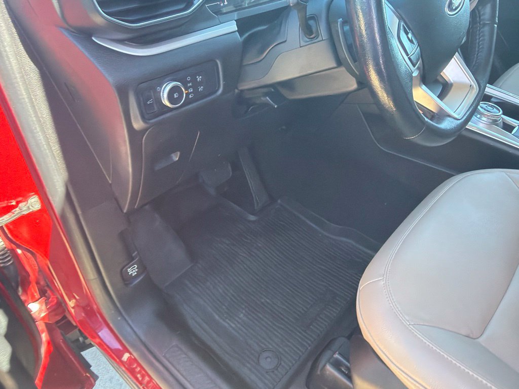 Used 2020 Ford Explorer XLT w/ Equipment Group 202A AWD/4WD image 15