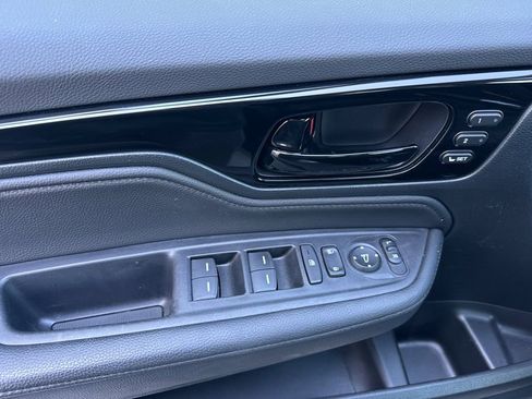 Certified 2024 Honda Odyssey Touring image 15