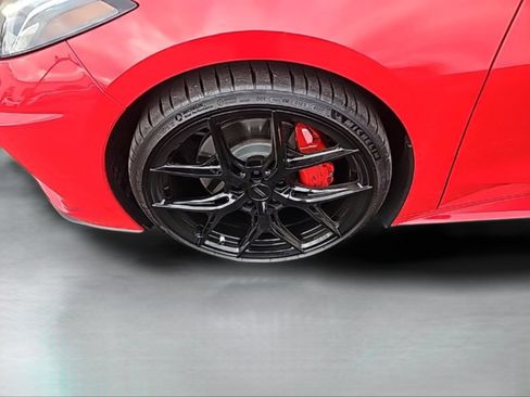 Used 2024 Chevrolet Corvette Stingray Premium Cpe w/ Z51 Performance Package image 29
