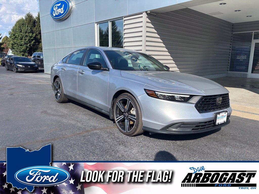 Used 2024 Honda Accord Sport image 1