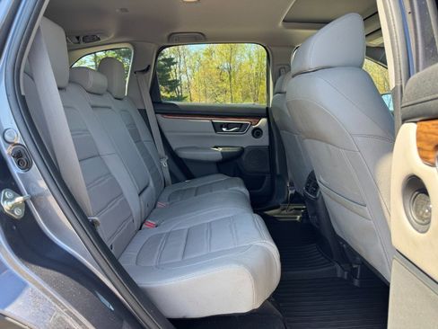 Used 2017 Honda CR-V Touring image 18