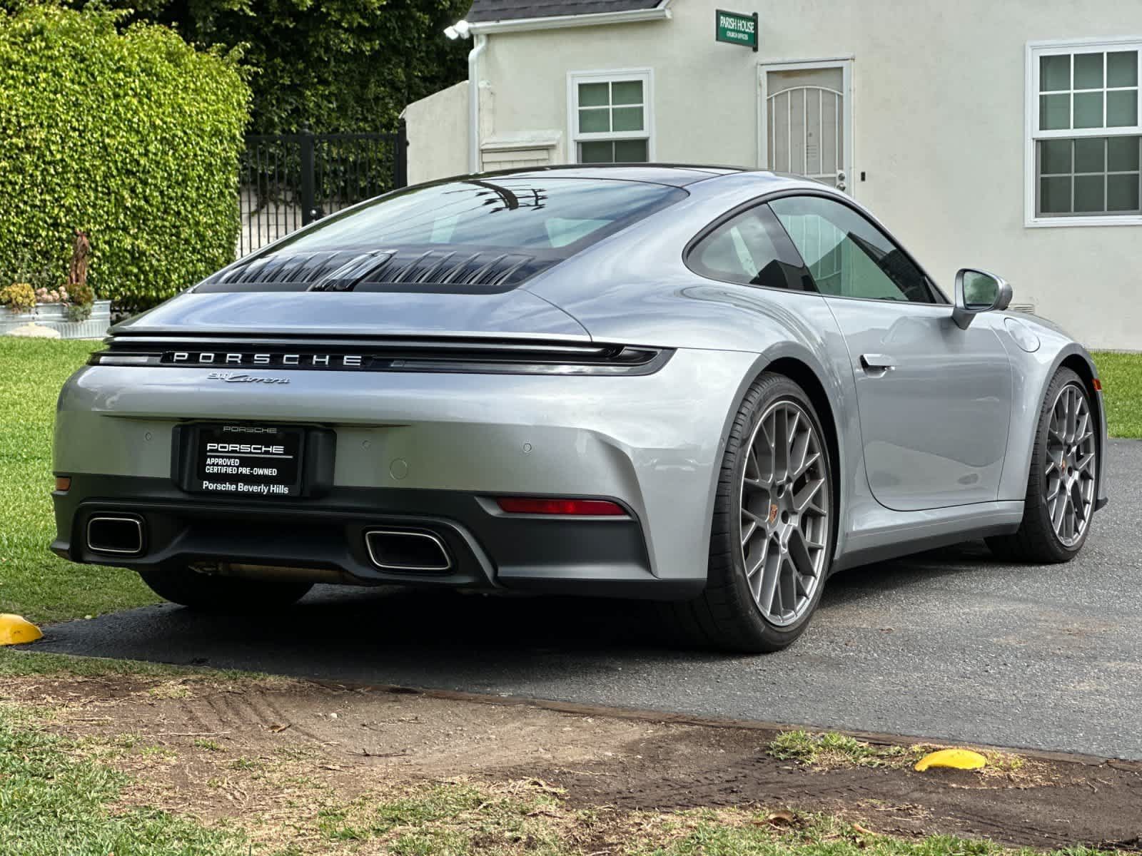 Certified 2025 Porsche 911 Carrera RWD image 8
