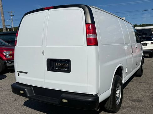 Used 2024 Chevrolet Express 2500 w/ Driver Convenience Package RWD image 7