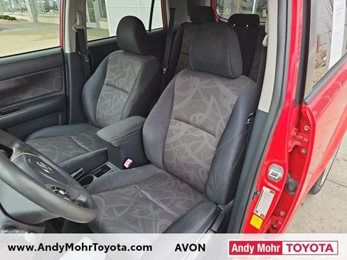 Used 2014 Scion xB image 10