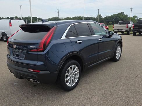 Used 2019 Cadillac XT4 Luxury w/ Trailering Package FWD image 7