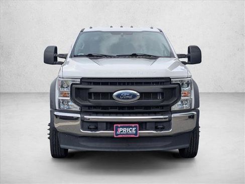 Used 2021 Ford F550 2WD Crew Cab Super Duty image 2