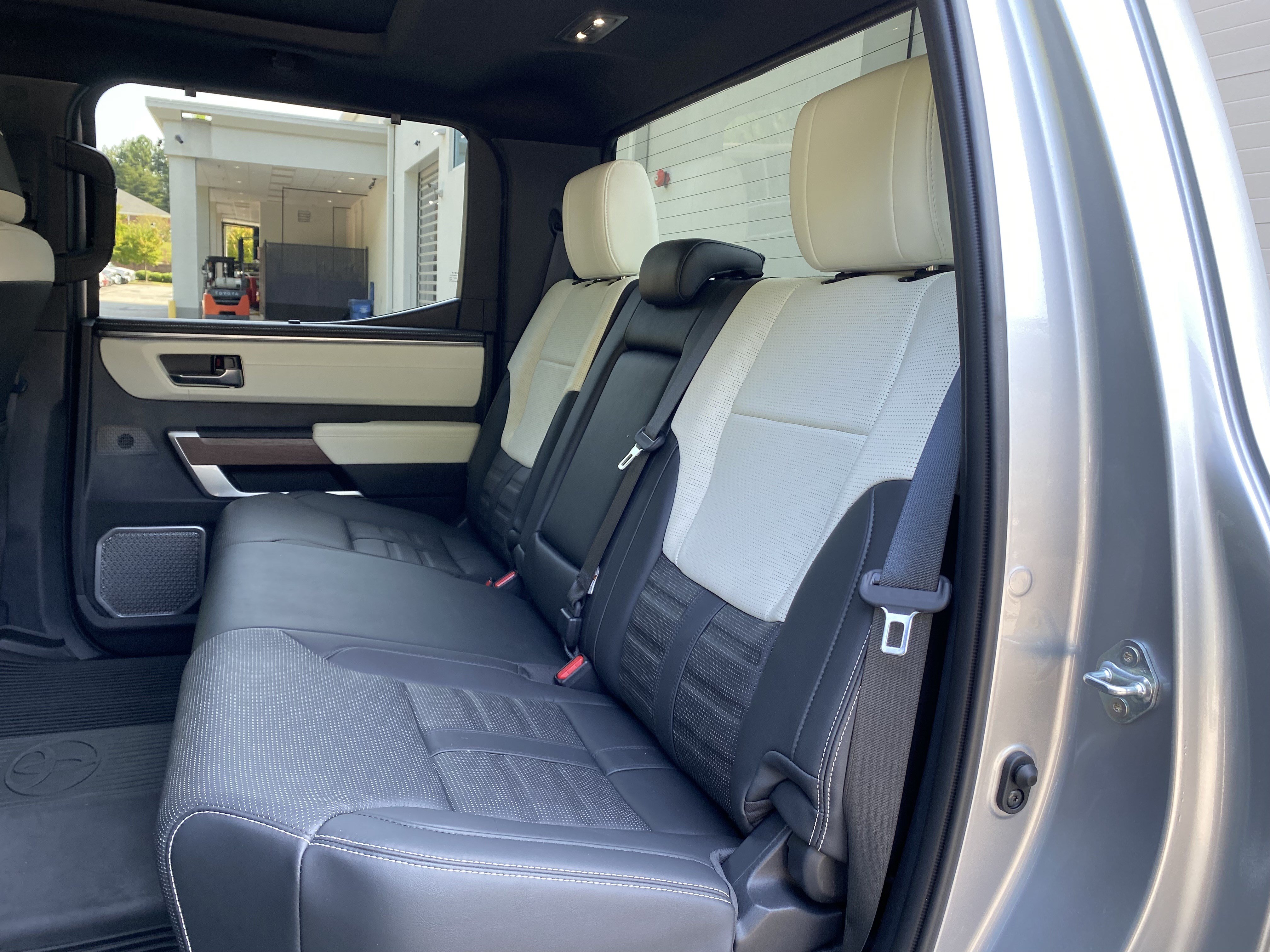 Used 2024 Toyota Tundra Capstone AWD/4WD image 39