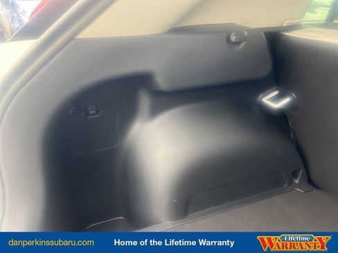 Used 2025 Kia Niro EX Touring image 47