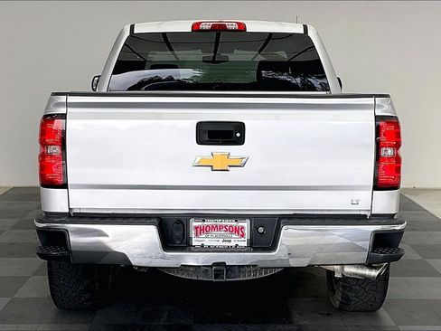 Used 2018 Chevrolet Silverado 1500 LT w/ All Star Edition AWD/4WD image 3