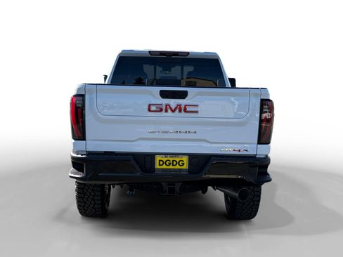 New 2026 GMC Sierra 2500 AT4X image 4