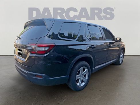 Used 2023 Honda Pilot LX image 7