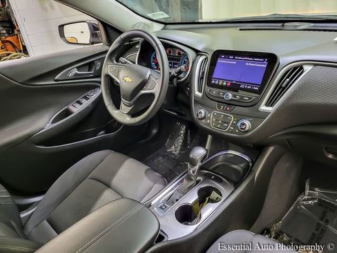 Used 2022 Chevrolet Malibu LT w/ Redline Edition FWD image 24