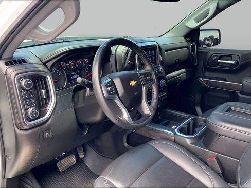 Used 2022 Chevrolet Silverado 1500 LTZ AWD/4WD image 18