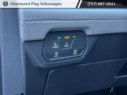 New 2026 Volkswagen Atlas Peak Edition image 17