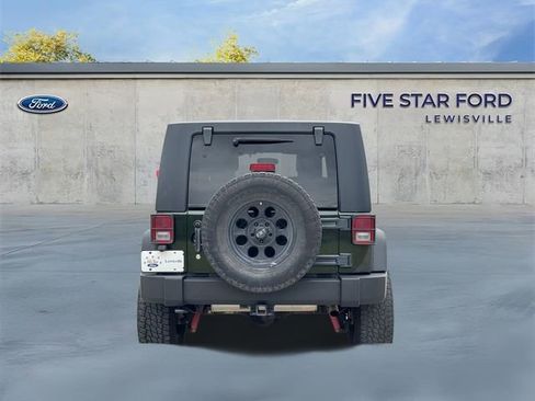 Used 2010 Jeep Wrangler Unlimited Rubicon w/ Trailer Tow Group AWD/4WD image 5