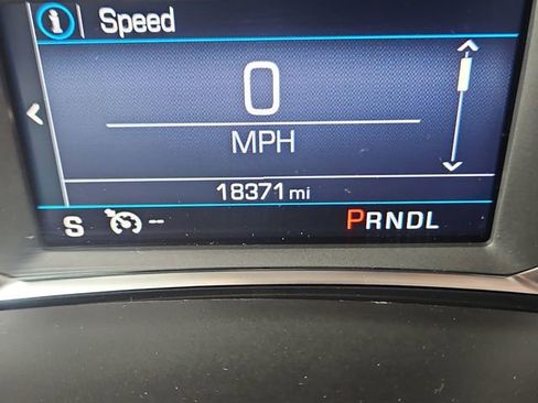 Used 2024 Chevrolet Equinox LT FWD image 16