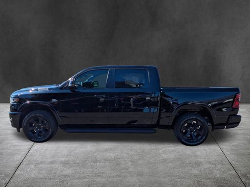 New 2026 RAM 1500 4x4 Crew Cab image 7