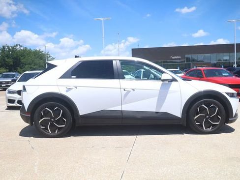 Used 2024 Hyundai Ioniq 5 SE AWD/4WD image 4