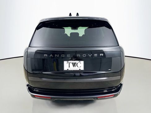 Used 2024 Land Rover Range Rover SE AWD/4WD image 6