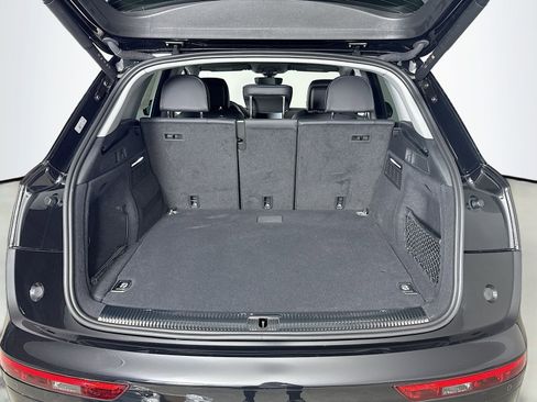 New 2024 Audi Q5 e Premium image 25