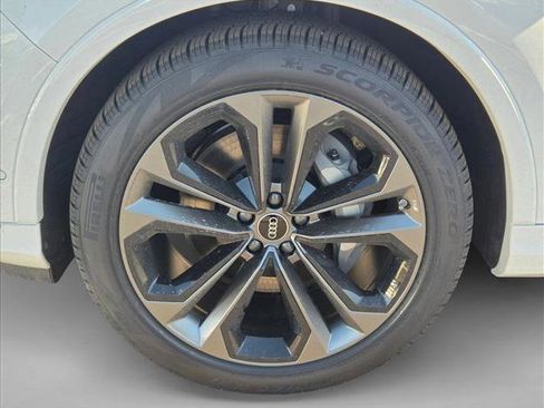 New 2026 Audi Q7 3.0T Premium Plus AWD/4WD image 10