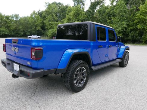 Used 2020 Jeep Gladiator Overland AWD/4WD image 6