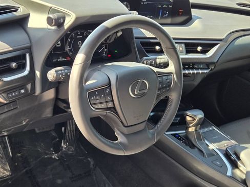 Used 2022 Lexus UX 200 w/ Accessory Package (Z1) FWD image 23