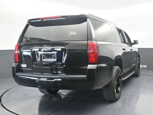 Used 2020 Chevrolet Suburban LT image 5