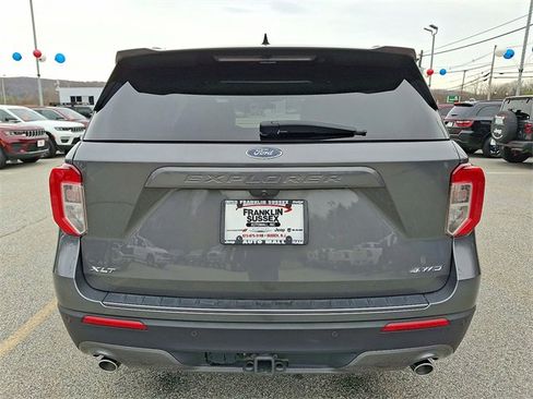 Used 2023 Ford Explorer XLT w/ Equipment Group 202A image 23