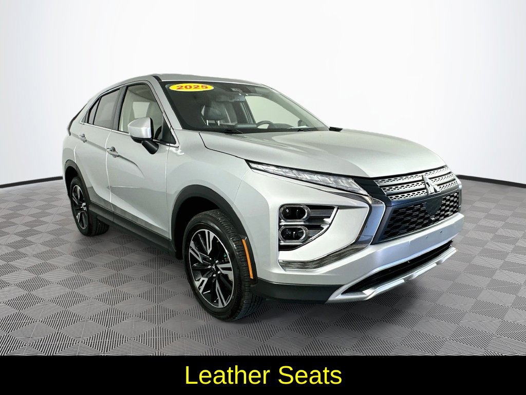 Used 2025 Mitsubishi Eclipse Cross SE AWD/4WD image 3