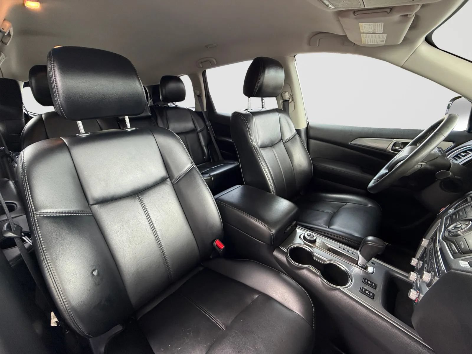 Used 2017 Nissan Pathfinder SL AWD/4WD image 23