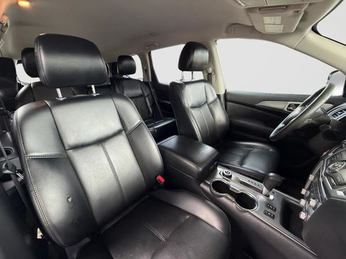 Used 2017 Nissan Pathfinder SL AWD/4WD image 23