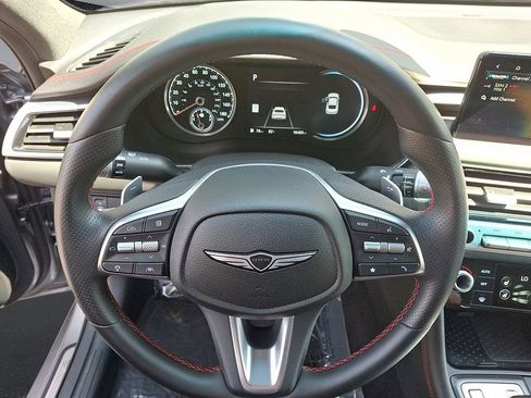 Used 2025 Genesis G70 2.5T w/ Sport Prestige Package image 16