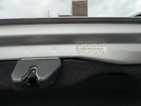 Used 2007 Honda Civic Hybrid Sedan image 45