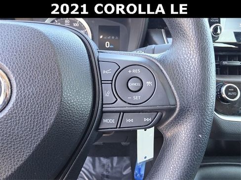 Used 2021 Toyota Corolla LE image 27